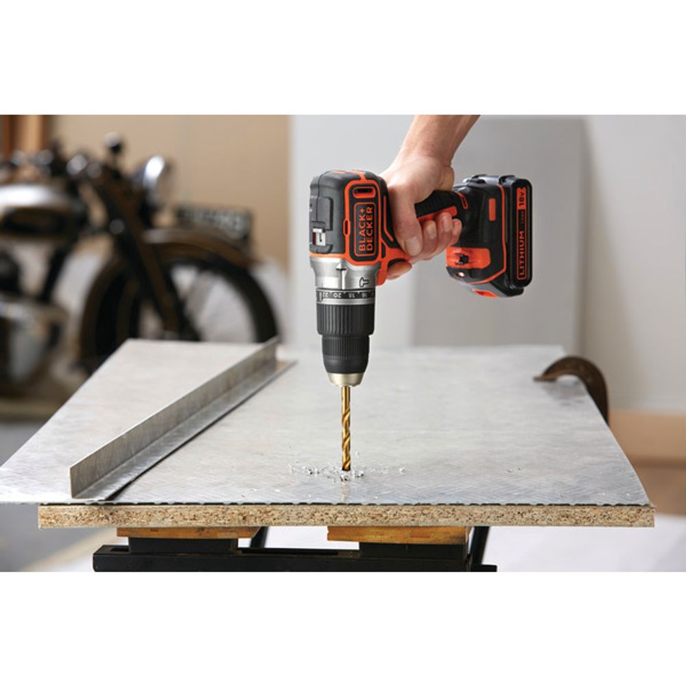 Black & Decker 18V Slagdrill  Li-ion Børsteløs 2 Gir /m utstyr BL188KB